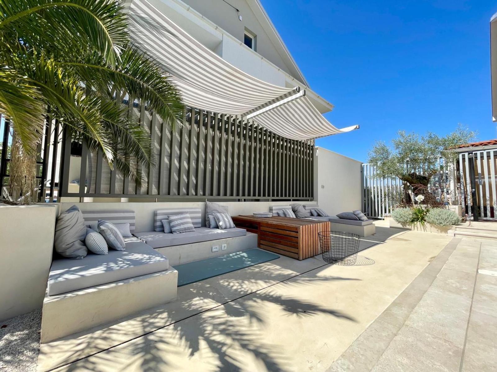 Tiego Villa